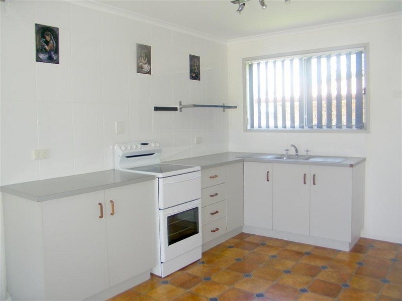 9/10 Chapman Drive, Clinton QLD 4680