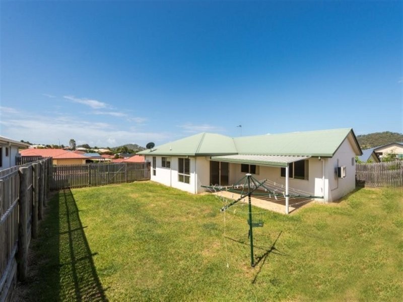7 Saxonvale Court, New Auckland QLD 4680