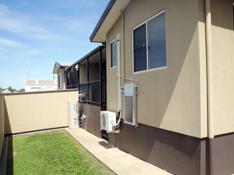 1/48 Toolooa Street, South Gladstone QLD 4680
