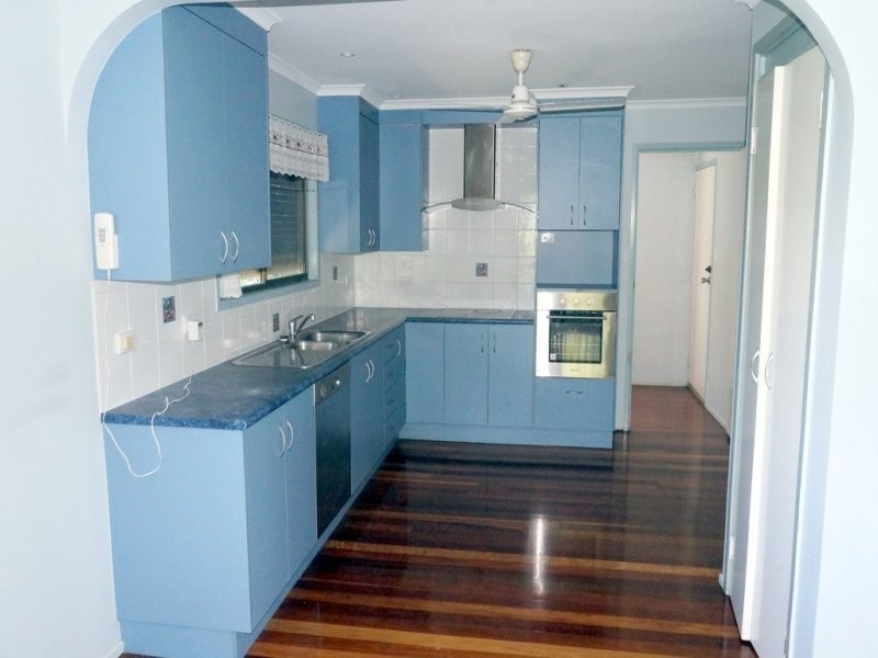 10 Far Street, West Gladstone QLD 4680