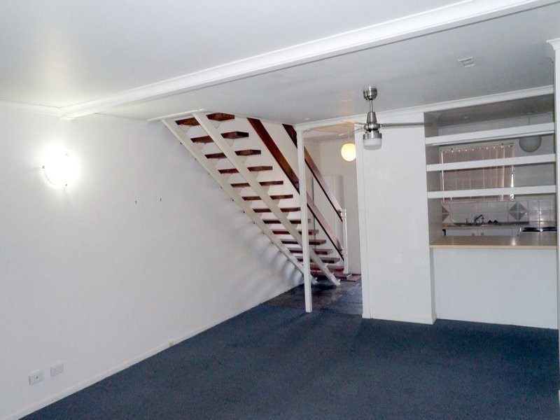 24/83-85 Auckland Street, Gladstone QLD 4680