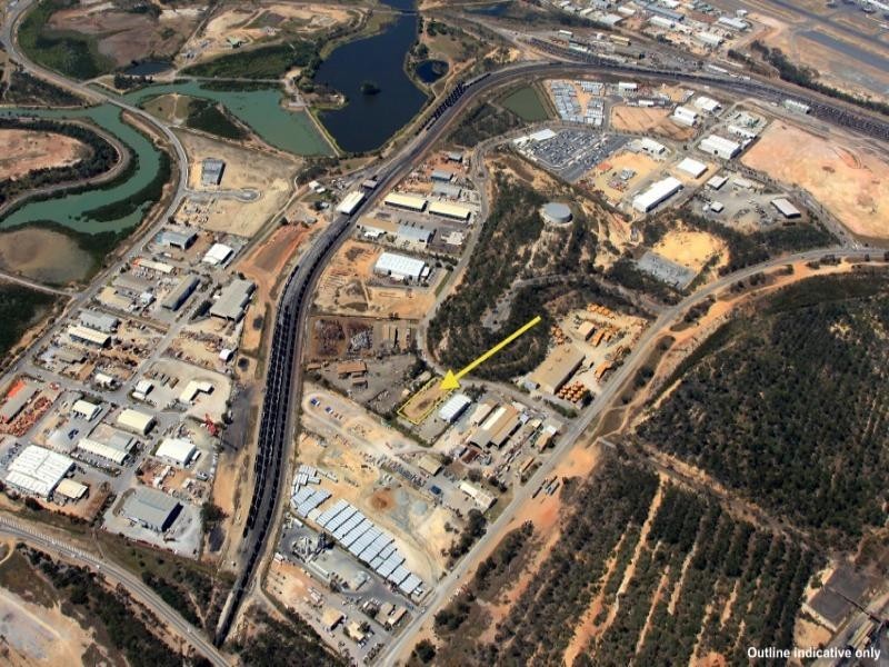 9 Bensted Road, Callemondah QLD 4680