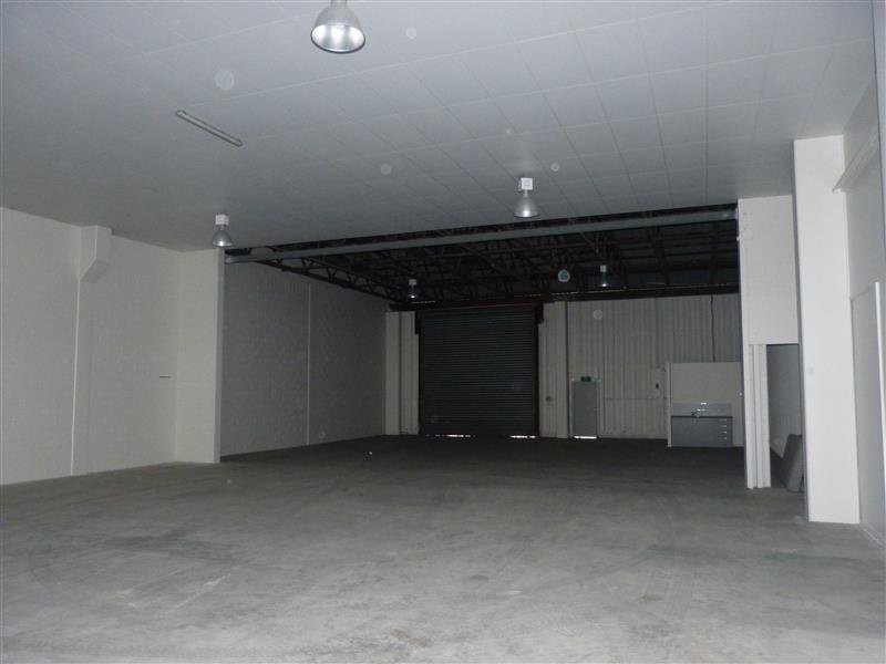 10 Side Street, Gladstone QLD 4680