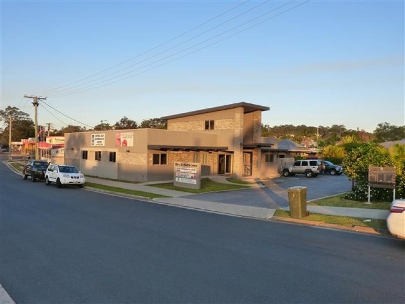 6 Barry Street, West Gladstone QLD 4680