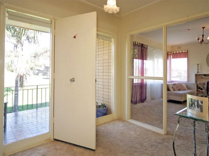 25 Ross Street, Seaview Downs SA 5049