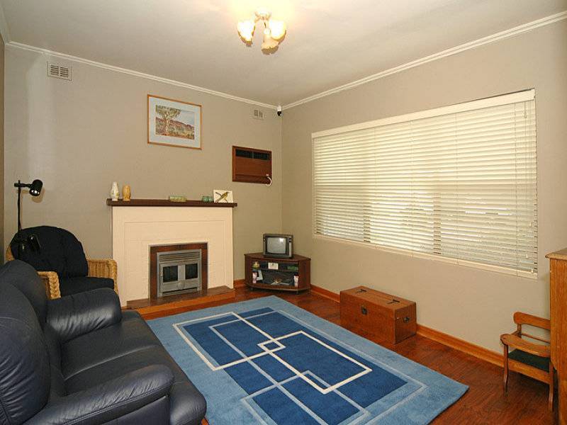 15 Scottish Avenue, Clovelly Park SA 5042