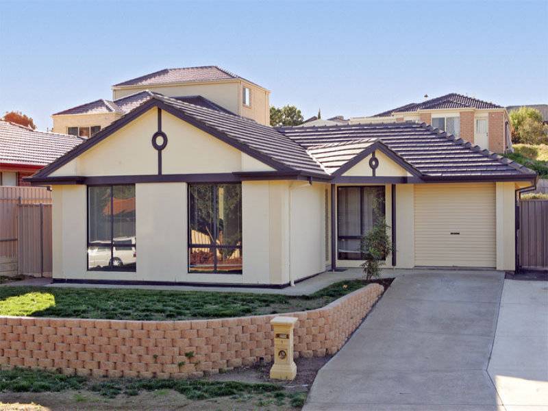 1 Angela Close, Flagstaff Hill SA 5159