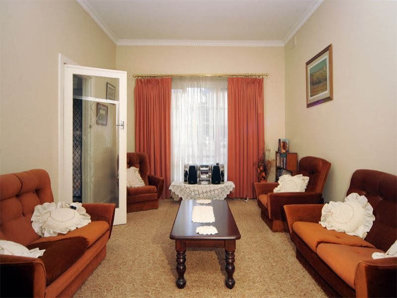 18 Winston Crescent, Glengowrie SA 5044