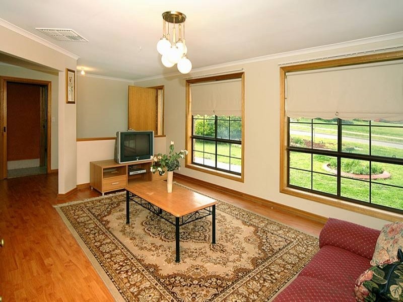 8 Lapwing Street, Hallett Cove SA 5158