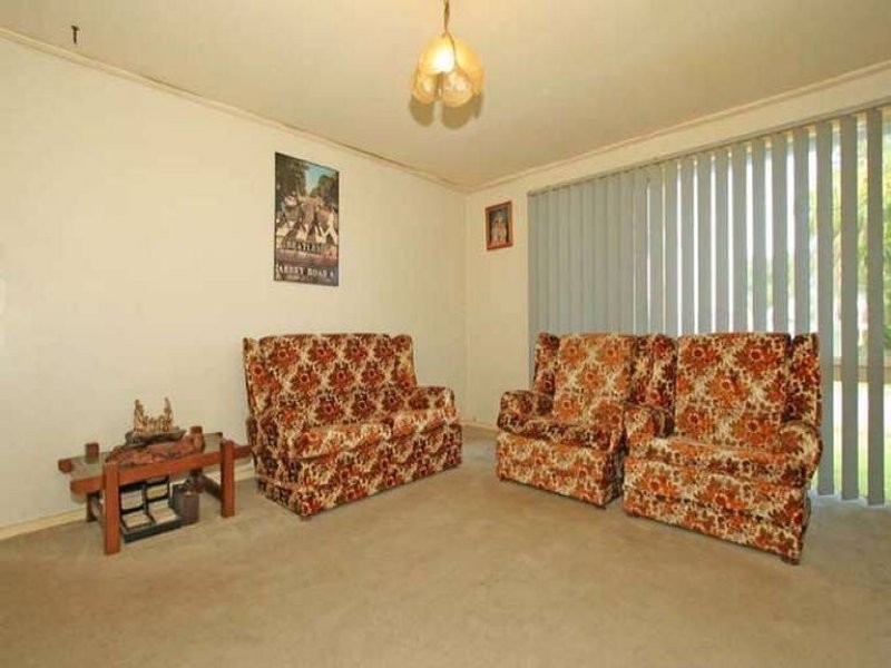 9 Protector Street, O’sullivan Beach SA 5166