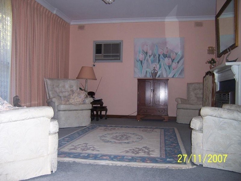 33 Larkdale Crescent, O’halloran Hill SA 5158