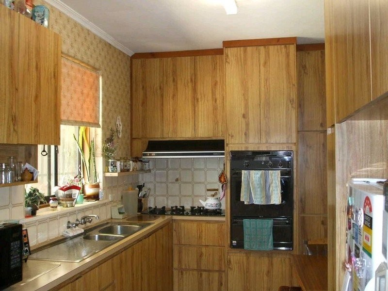 12 Parsons Grove, Park Holme SA 5043