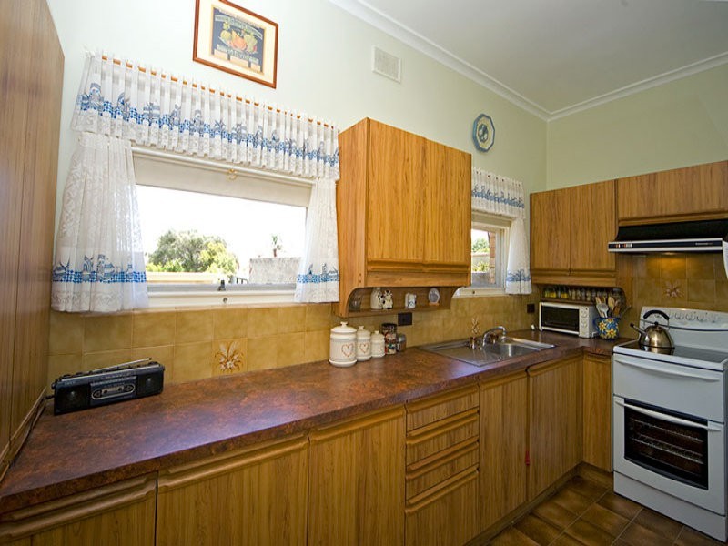 10 Arthur Street, Seacliff Park SA 5049