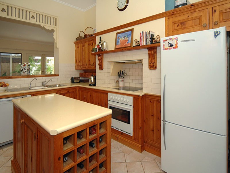 24 Victoria Street, Glandore SA 5037