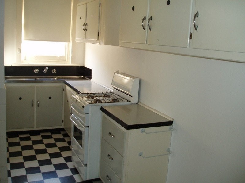 38 Pleasant Avenue, Glandore SA 5037