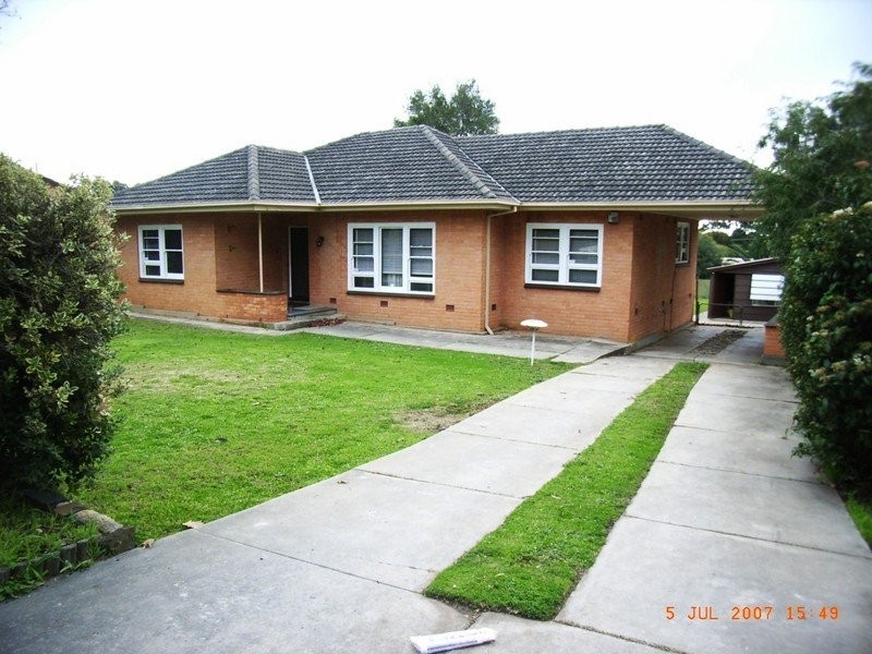 1 Lyall Avenue, Panorama SA 5041