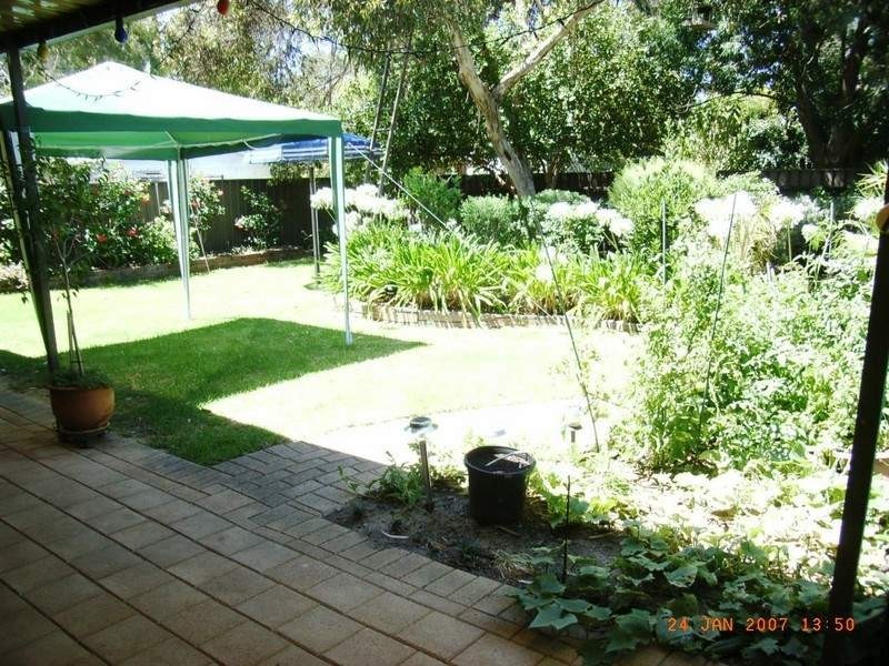 2 Woodham Court, Aberfoyle Park SA 5159