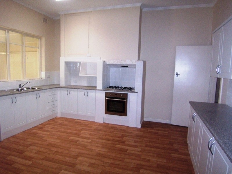 18 Winston Crescent, Glengowrie SA 5044