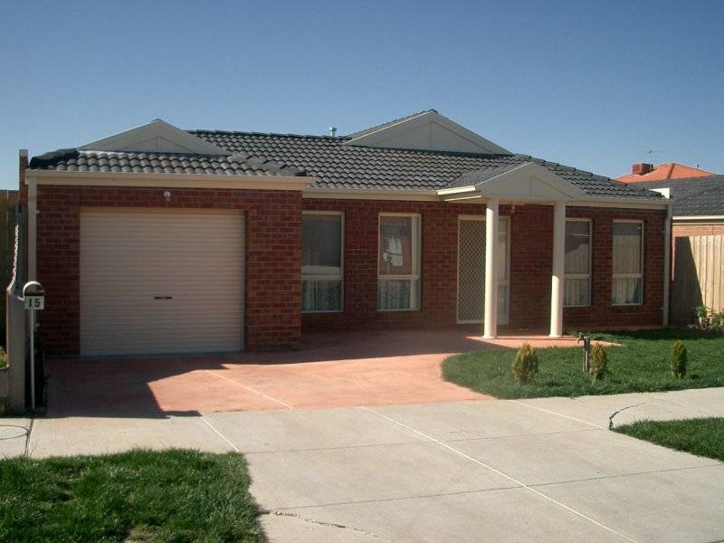 15 MERRIVALE PLACE, Roxburgh Park VIC 3064