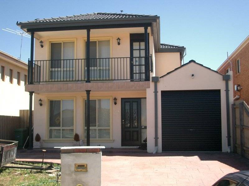 24 RHINE DRIVE, Roxburgh Park VIC 3064