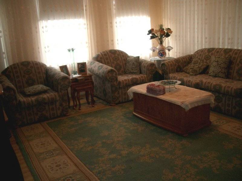 9 CROSSLEY CRESCENT, Coolaroo VIC 3048