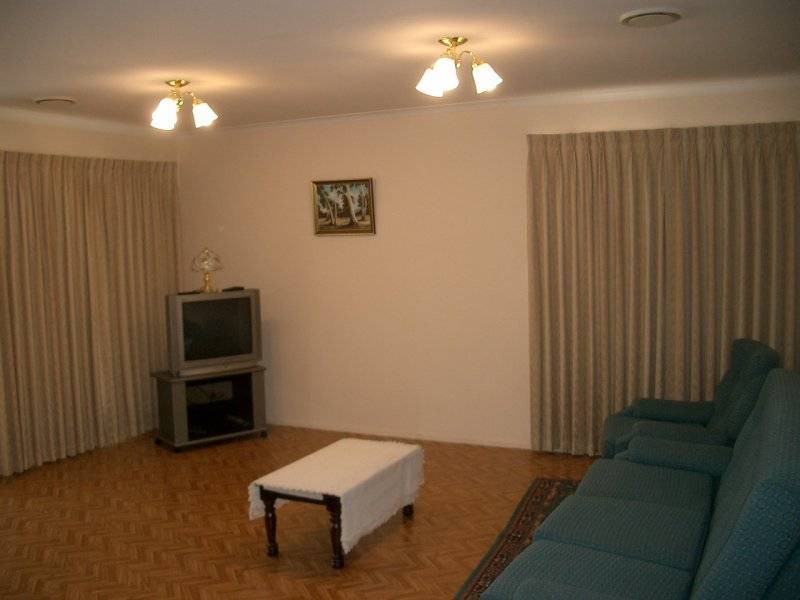 10 GENTLES AVENUE, Campbellfield VIC 3061