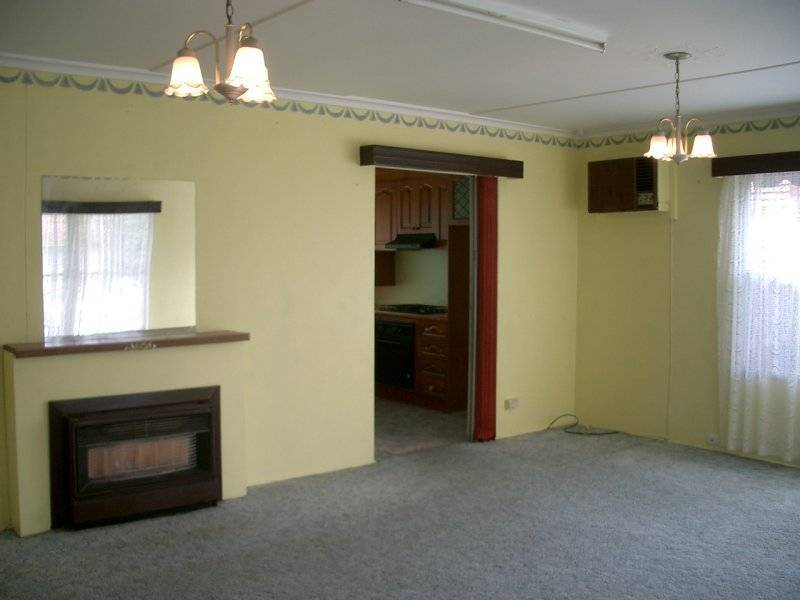 35 MORWELL CRESCENT, Dallas VIC 3047