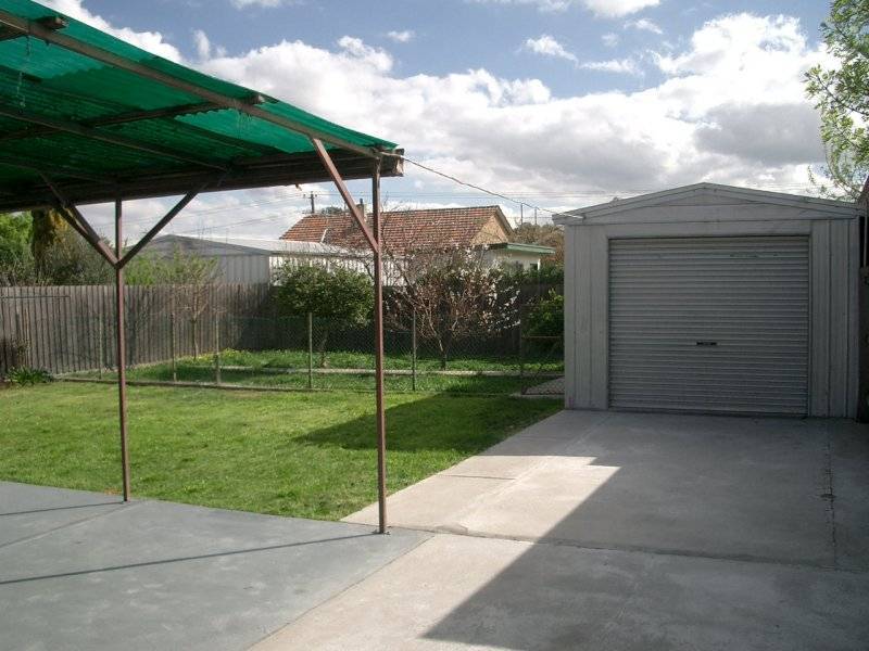 35 MORWELL CRESCENT, Dallas VIC 3047