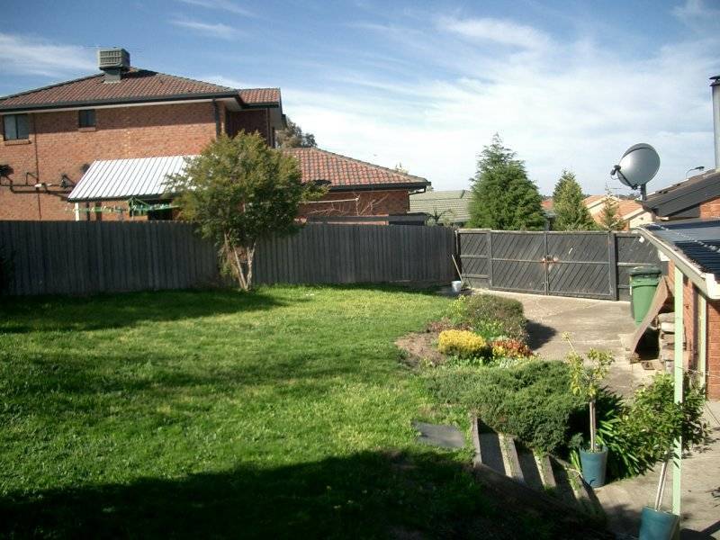 25 IRONBARK COURT, Meadow Heights VIC 3048