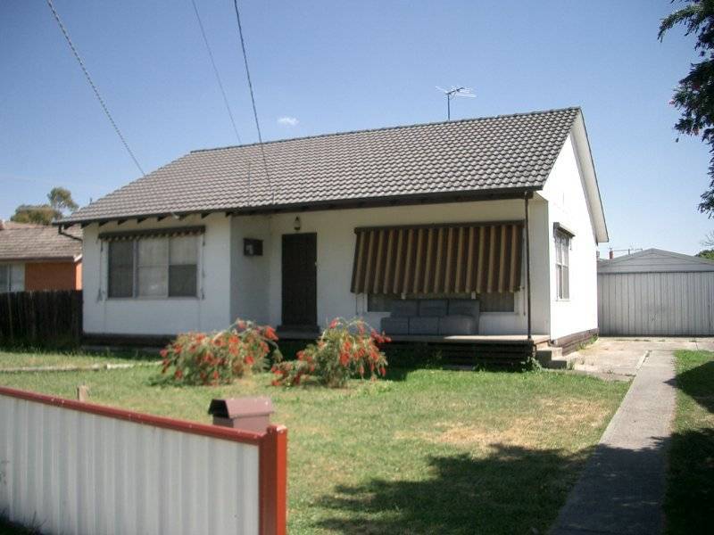 28 LISMORE STREET, Dallas VIC 3047