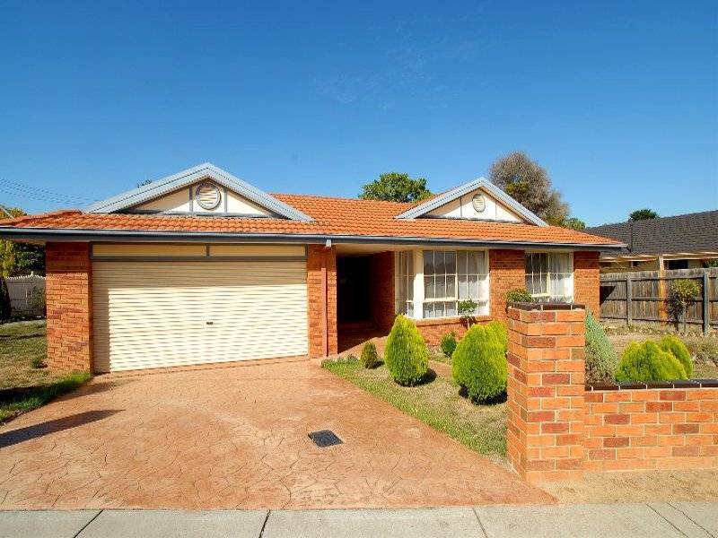 4 Avonhurst Drive, Glen Waverley VIC 3150