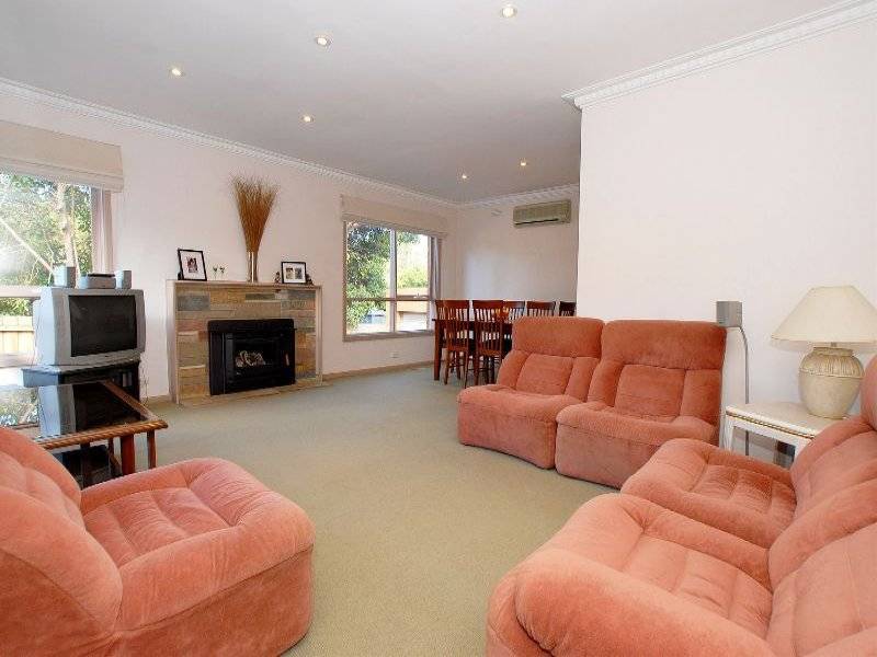 4 Chiara Court, Glen Waverley VIC 3150