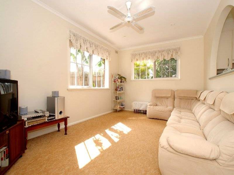 119 Whites Lane, Glen Waverley VIC 3150