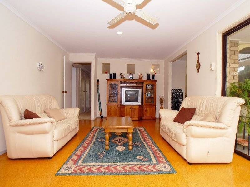 5 Pineview Close, Wheelers Hill VIC 3150