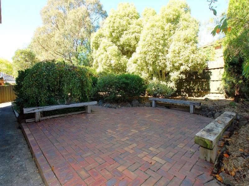 88 Hinkler Road East, Glen Waverley VIC 3150