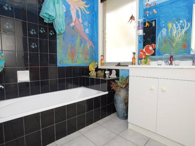 175 Waradgery Drive, Rowville VIC 3178