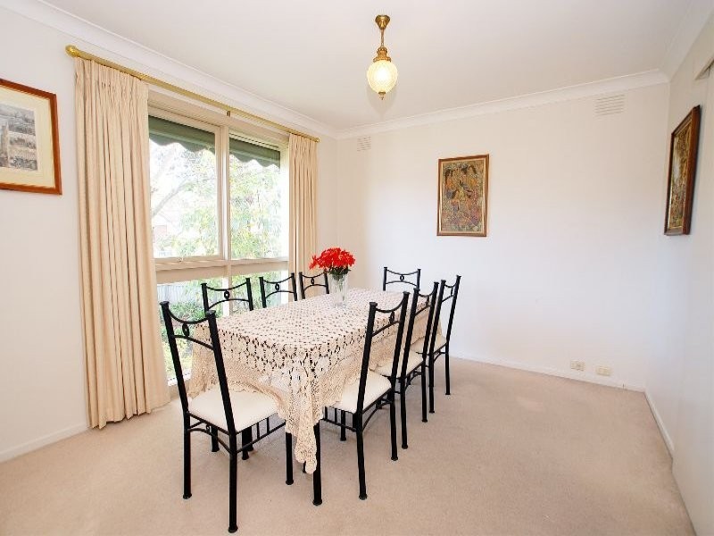 11 Stradella Avenue, Vermont South VIC 3133