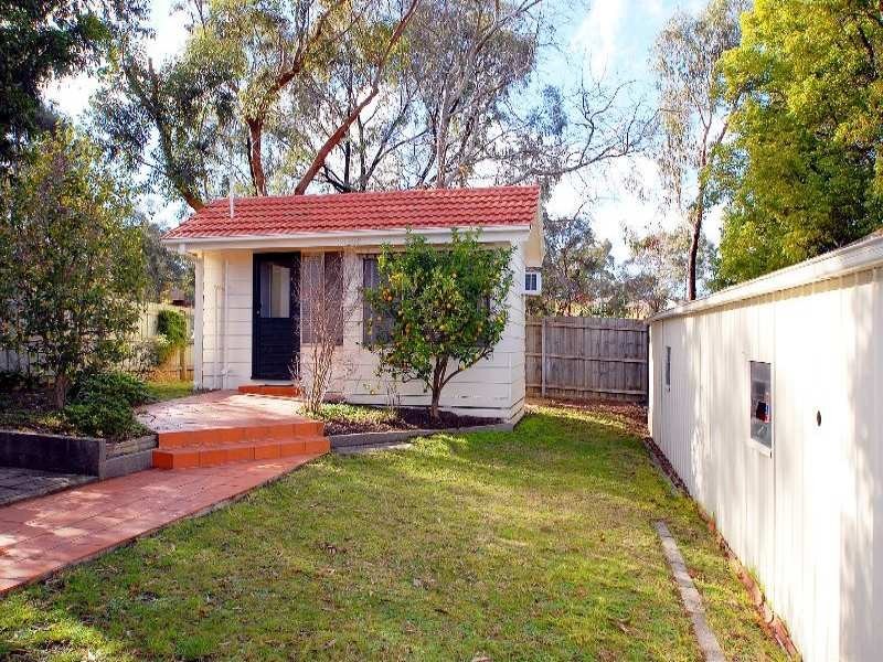 11 Stradella Avenue, Vermont South VIC 3133