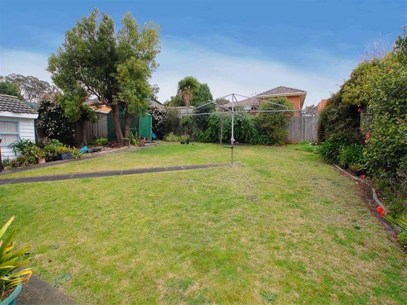 6 Margate Crescent, Glen Waverley VIC 3150