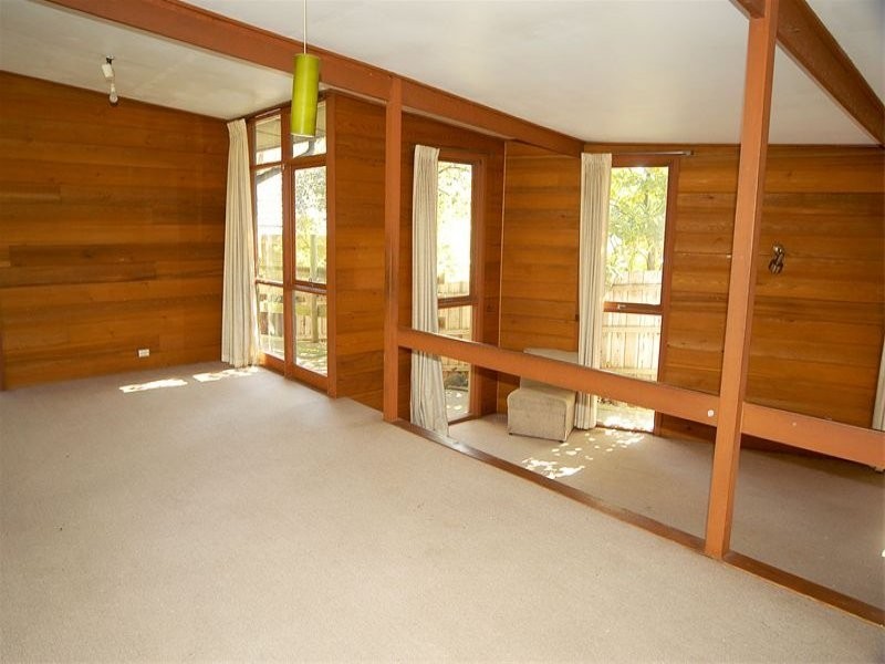 49 Dunscombe Avenue, Glen Waverley VIC 3150