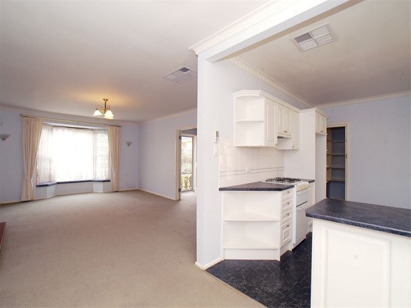 11 Margate Crescent, Glen Waverley VIC 3150