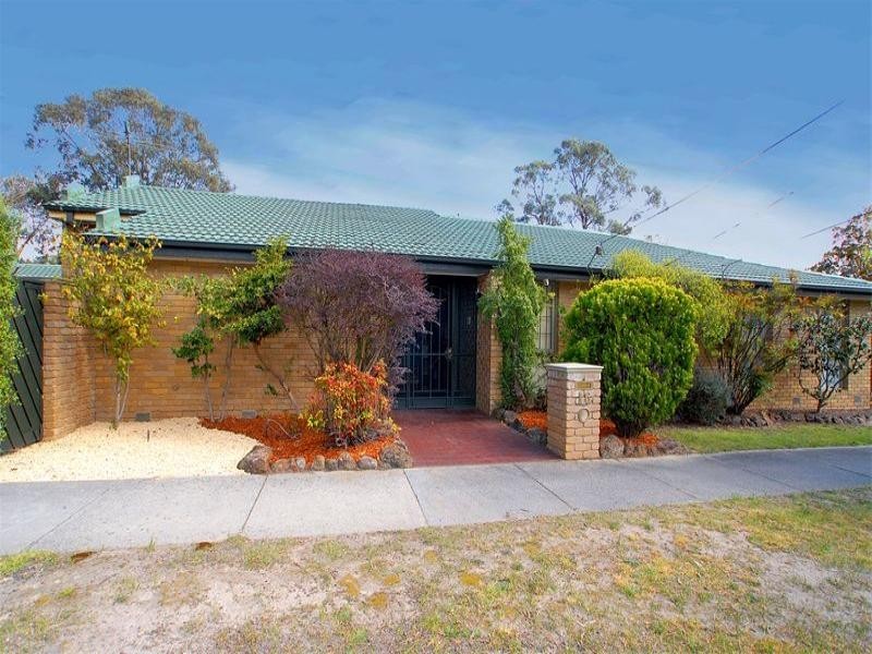 16 Bunker Crescent, Glen Waverley VIC 3150