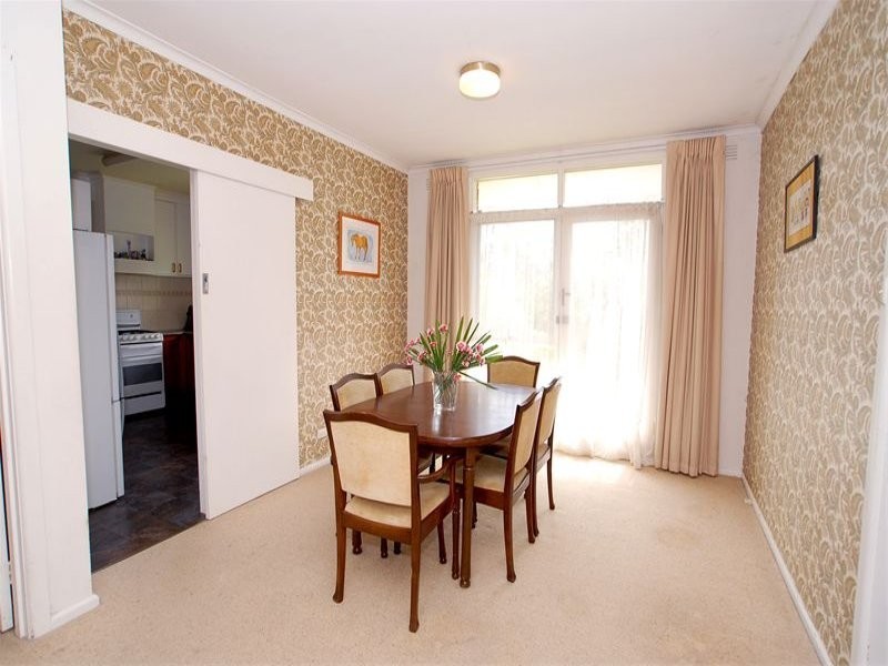 39 The Outlook, Glen Waverley VIC 3150