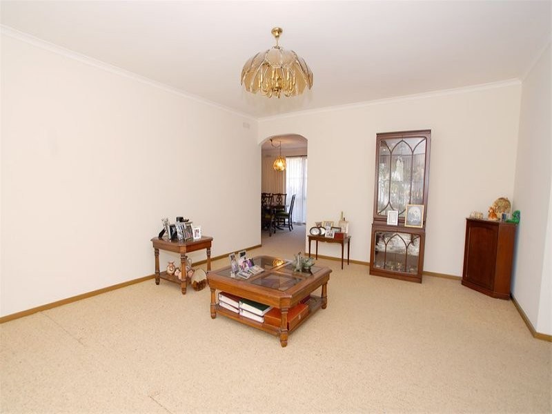 4 Eastleigh Drive, Glen Waverley VIC 3150