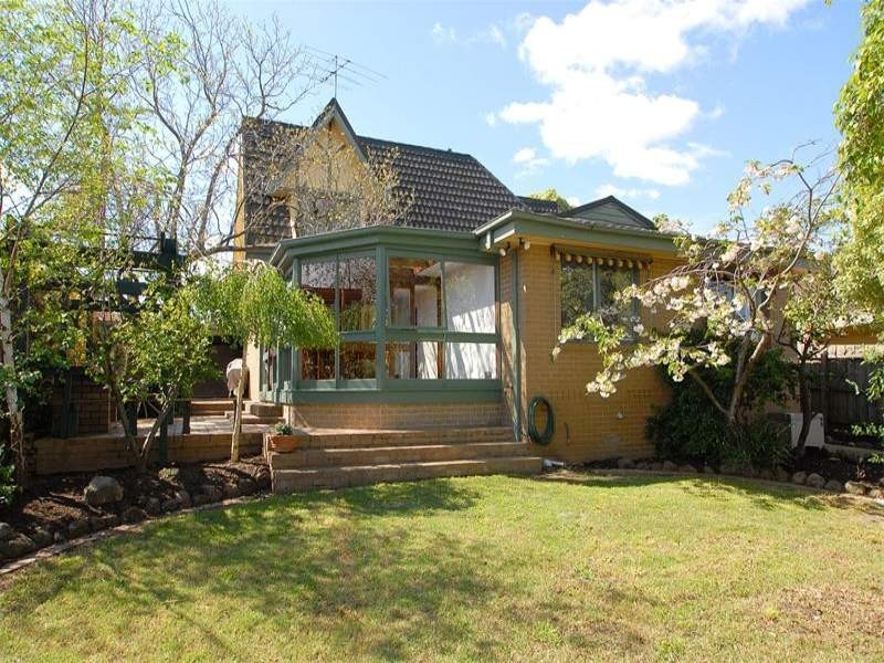 61 Windella Crescent, Glen Waverley VIC 3150