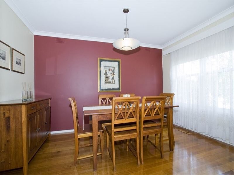 8 Pippin Avenue, Glen Waverley VIC 3150