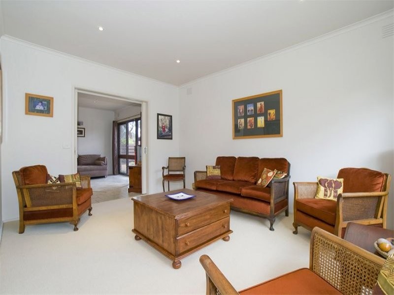 73 Galahad Crescent, Glen Waverley VIC 3150