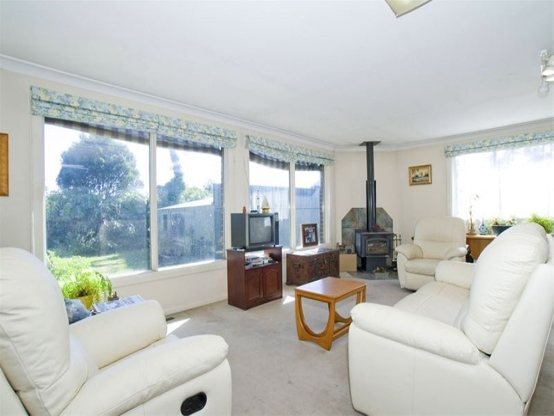 13 Monash Drive, Mulgrave VIC 3170