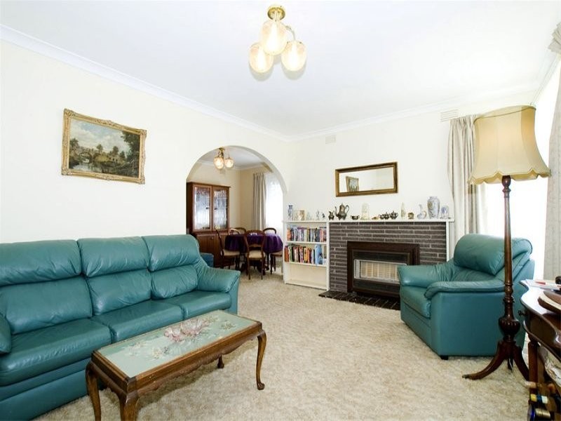 13 Monash Drive, Mulgrave VIC 3170