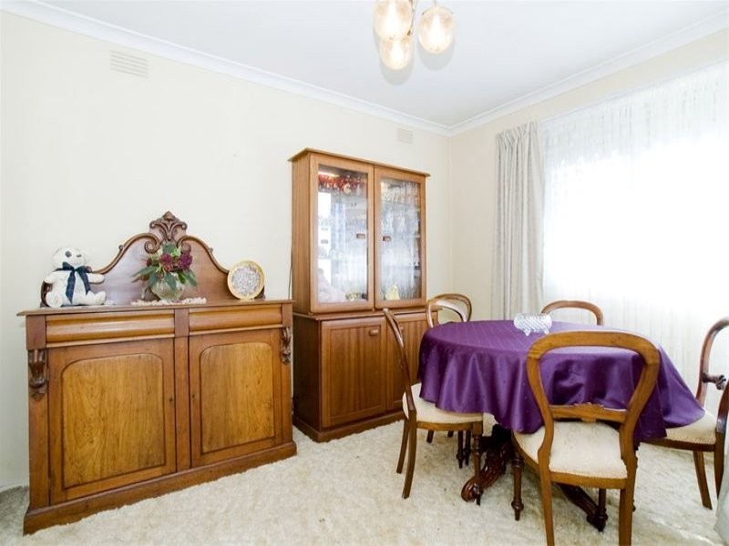 13 Monash Drive, Mulgrave VIC 3170